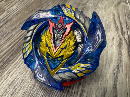 Beyblade Burst B-111 Cho-Z Valkyrie Zenith Evolution Takara Tomy