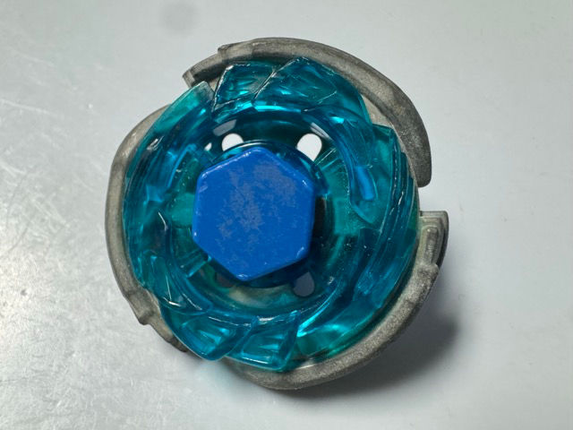 Beyblade Metal Fusion BB-28 Storm Pegasus 105RF #2