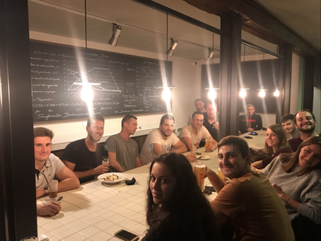 Soirée d’intégration pour le début des entraînements d’équipes au restaurant. Au top!👍☺️🎾