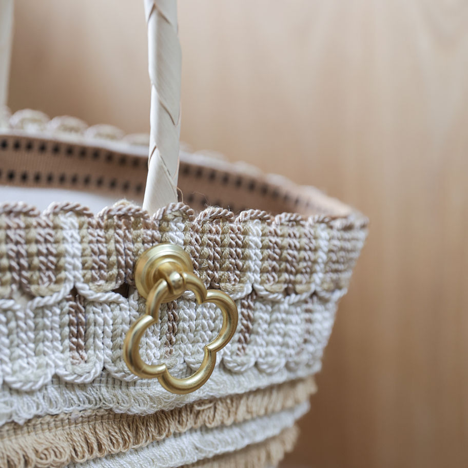 Grande Shopper Basket with Hessian and Cream Fringing
