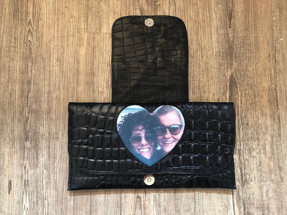 Miniaturbild: "Kroko"-Clutch mit Foto