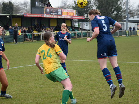 Unbeaten records on the line in top-four clash