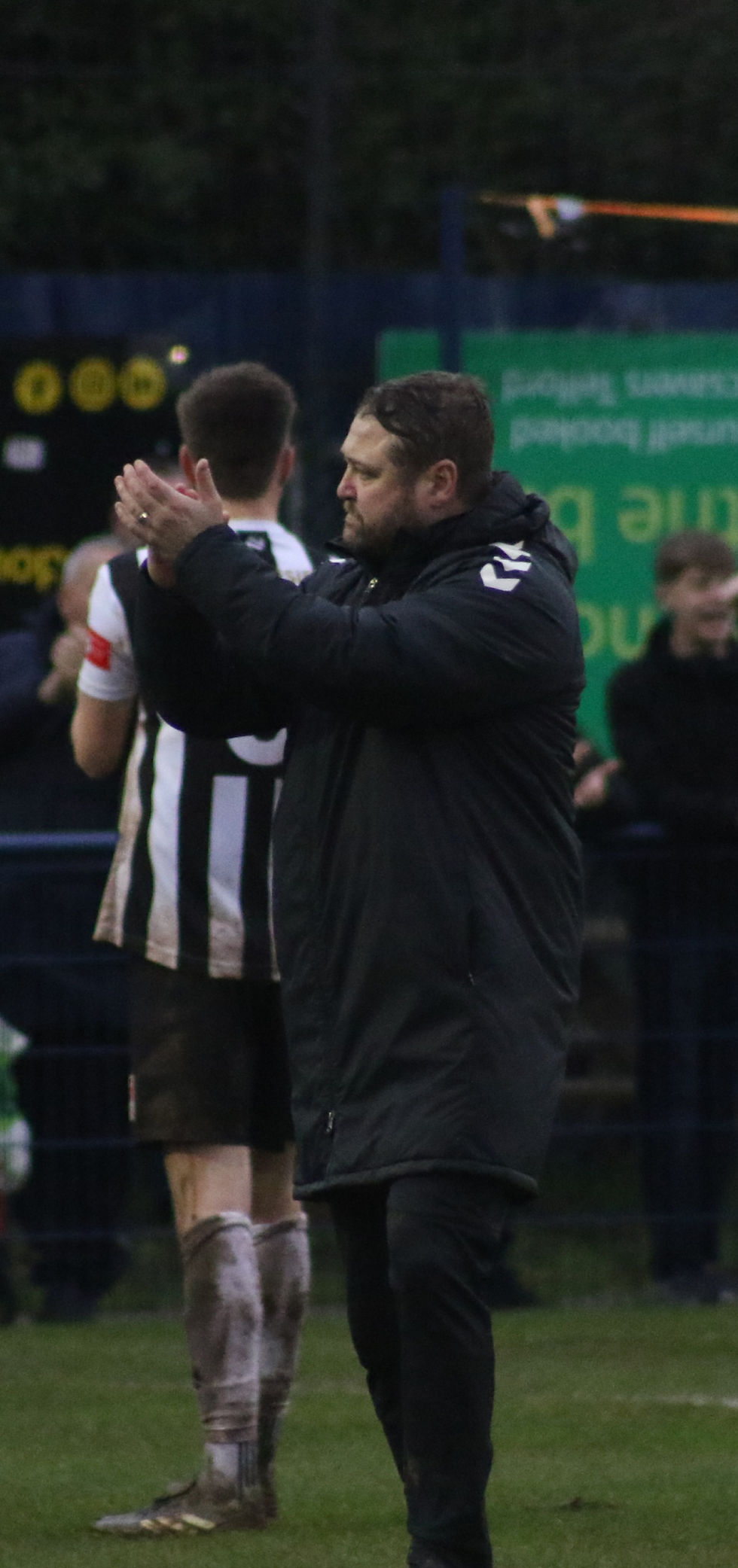 A full-time vote of thanks from Ello.