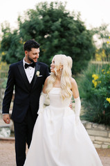 Portraits of bride and groom Villa Antonia