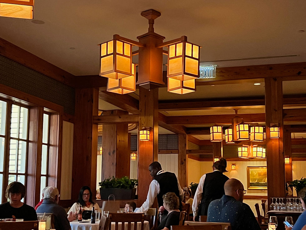Dining room at Yachtsman Steakhouse
