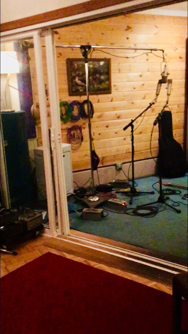 3 Microphones at Gungho Studio