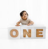 Rotherham Newborn Photographer | Rotherham Baby Photographer | Rotherham Maternity Photos | Rotherham Family Photographer | Rotherham Birthday Photographer | South Yorkshire Photographer | Timeless White Photography | Natural Light | Soft, Authentic Moments
