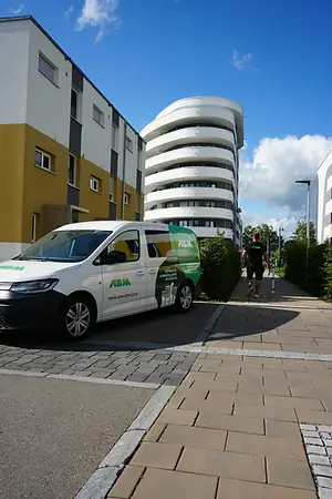 DSC05614_Laterne_weg_Telefonnummer_entfernt Kopie.webp