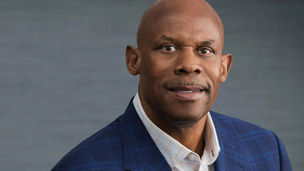 Warren Thompson: From Feeding Hogs to Billion Dollar Fortune