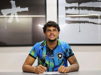 Aos 16 anos, Bruninho assina primeiro contrato profissional com o Botafogo e inicia nova fase na carreira