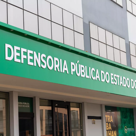 Licitação da Defensoria Pública do Acre Chama Atenção pela Quantidade de Produtos de Limpeza