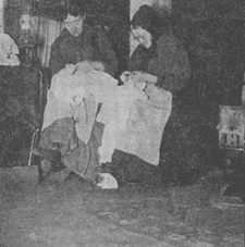 girls sewing.gif