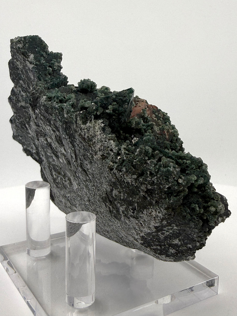 Thumbnail: Green & Red Marshy Apophyllite