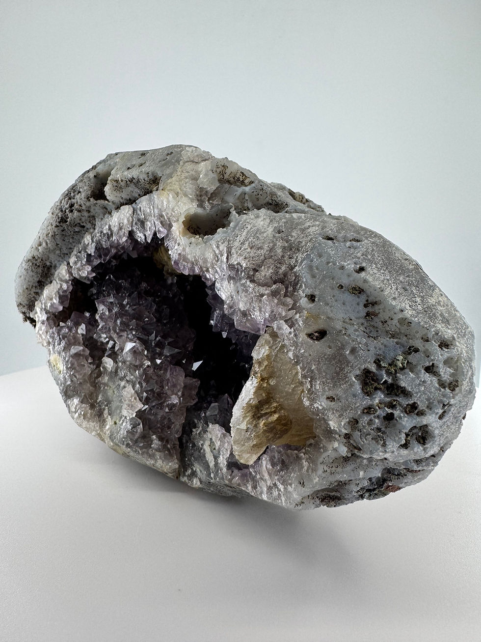 Thumbnail: Amethyst & Calcite Geode