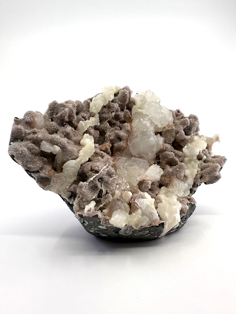 Thumbnail: White Apophyllite with Heulandite on Chalcedony