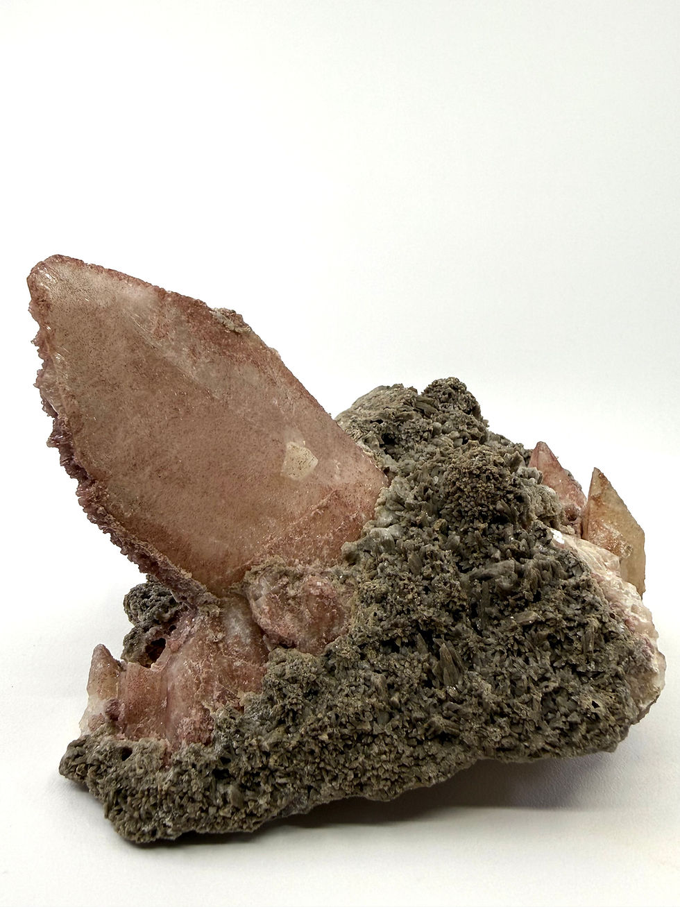Thumbnail: Calcite “Fish Tail Twin”