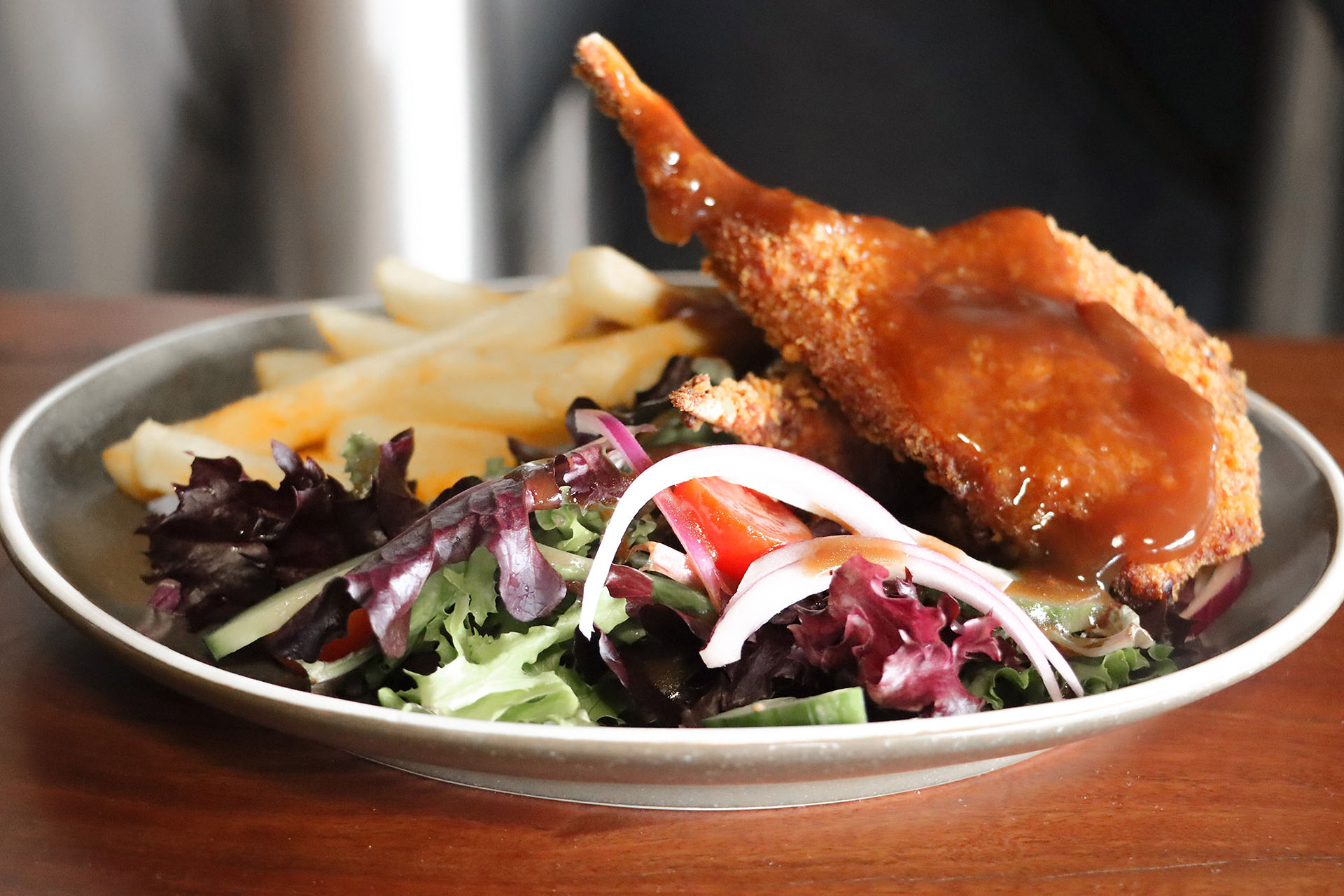 Enjoy great meals at the Wobbly Chook Brewery right in the heart of Yamba NSW