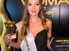 Grand Woman USA – Hallandale Beach, FLExpert Presentation & Award Recognition