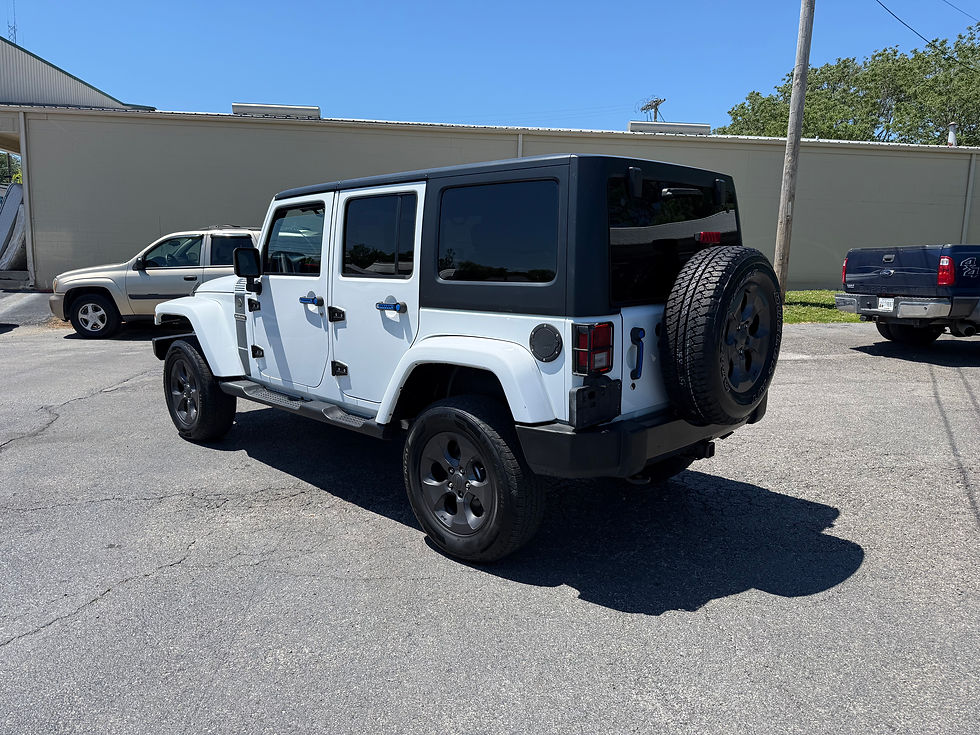Miniatura: 2017 Jeep Wrangler 4x4