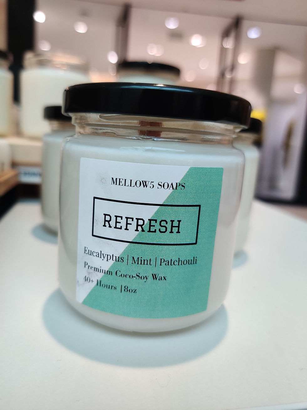 Mellow 5 Soaps Refresh candle, eucalyptus, mint, patchouli