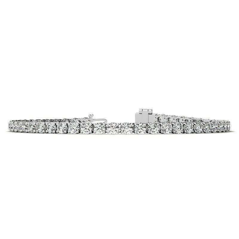 Diamond tennis bracelet with open clasp