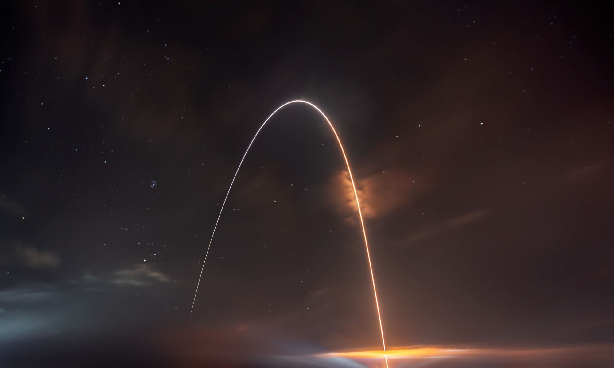 cropped-delta_iv_heavy_streak_composite_