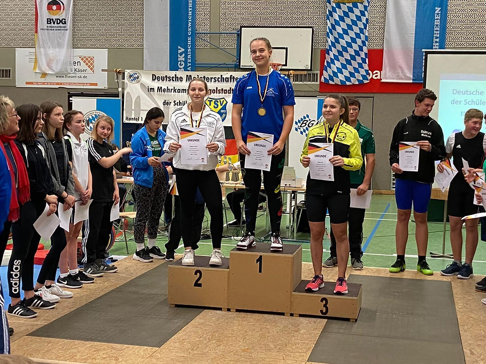 Siegerehrung: Leonie sichert sich den zweiten Platz