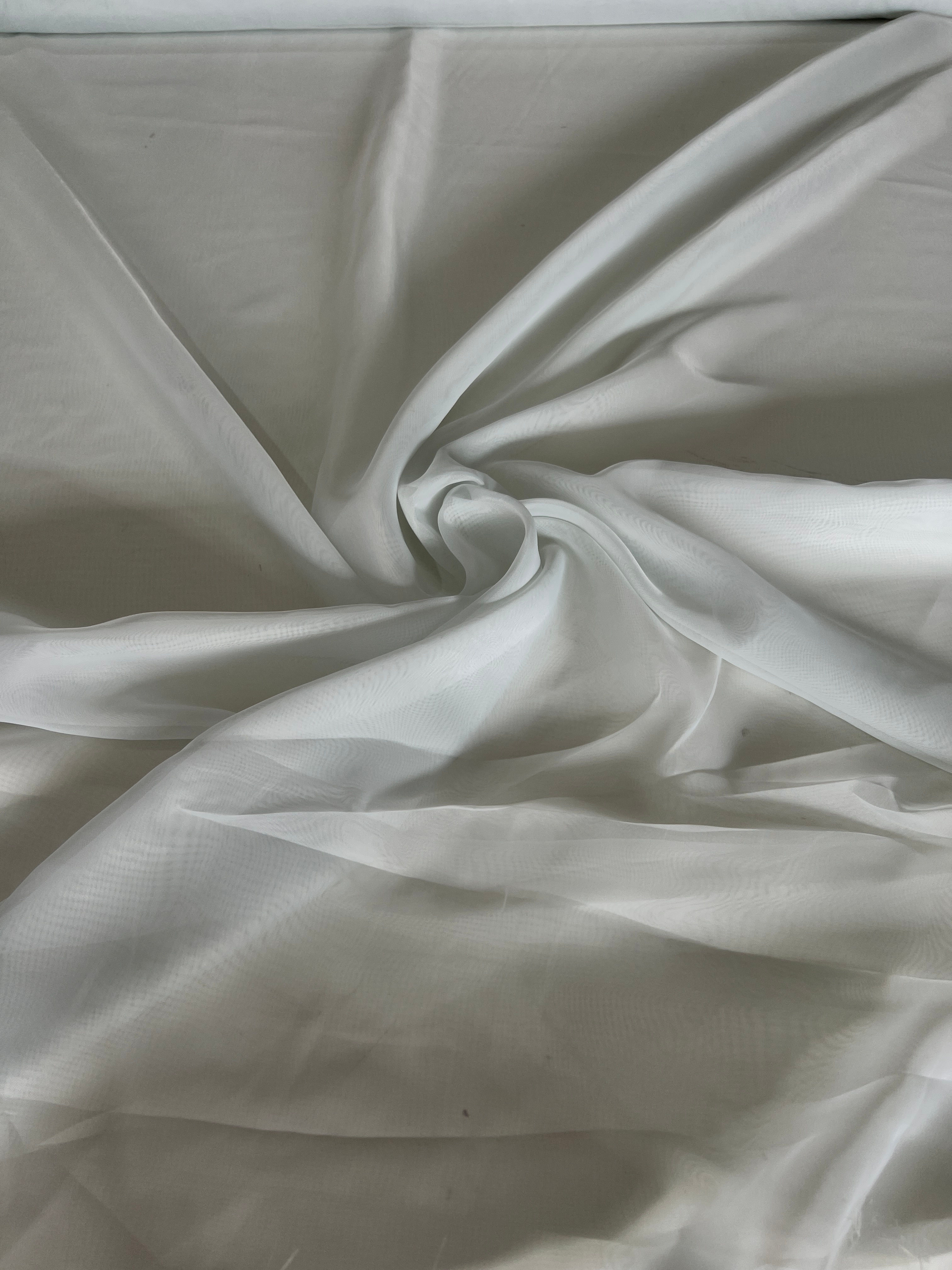 46 - VOIL DE CORTINA 3 METROS COR: 10A