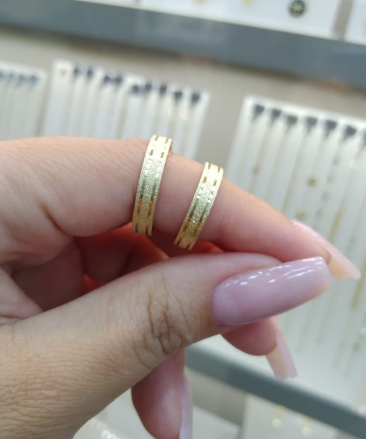 Miniatura: Alianças em ouro 18kls quadradas 4mm