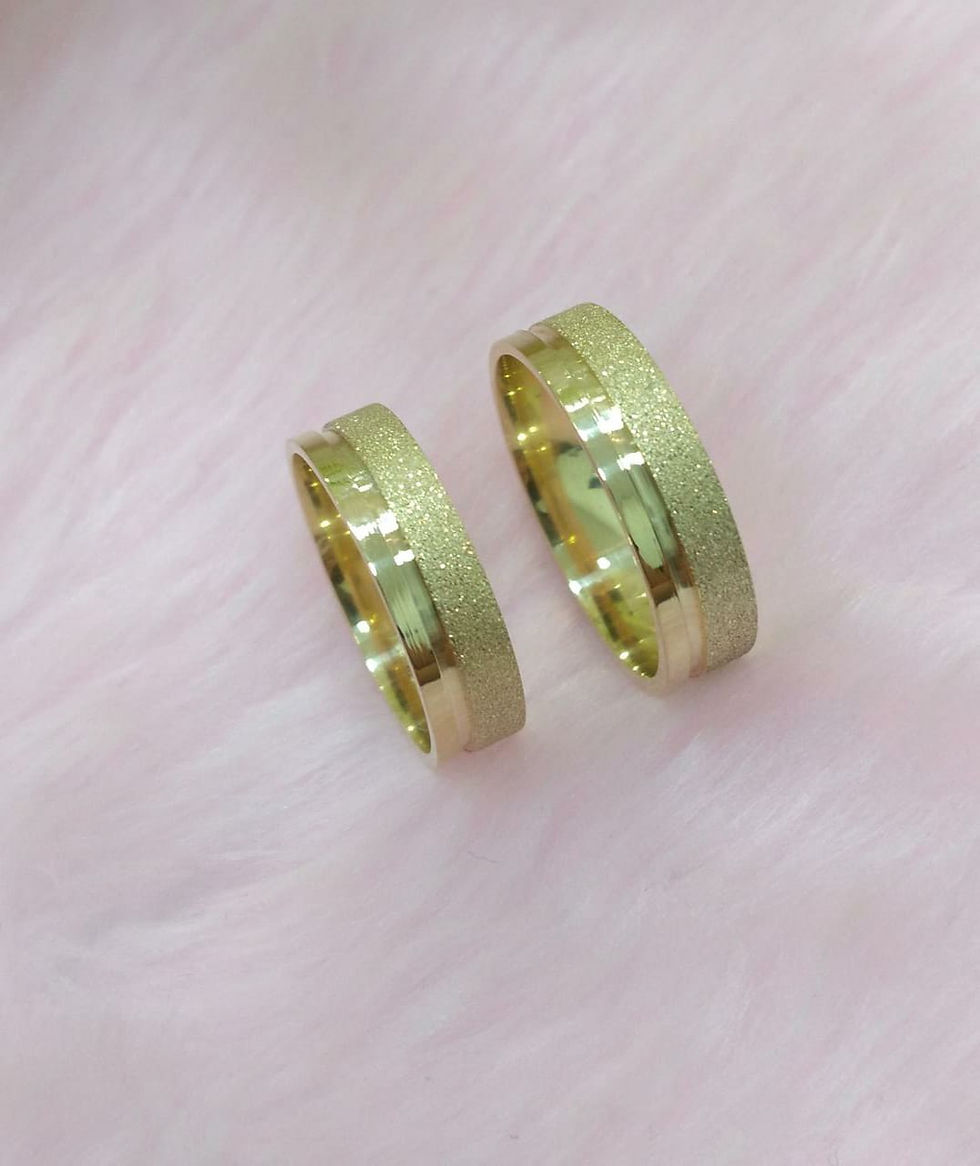 Miniatura: Alianças em ouro 18kls quadradas 5mm