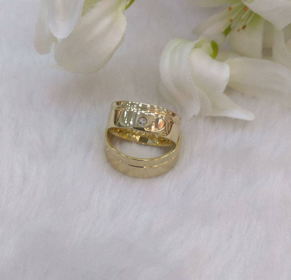 Miniatura: Alianças em ouro 18kls quadradas 7mm