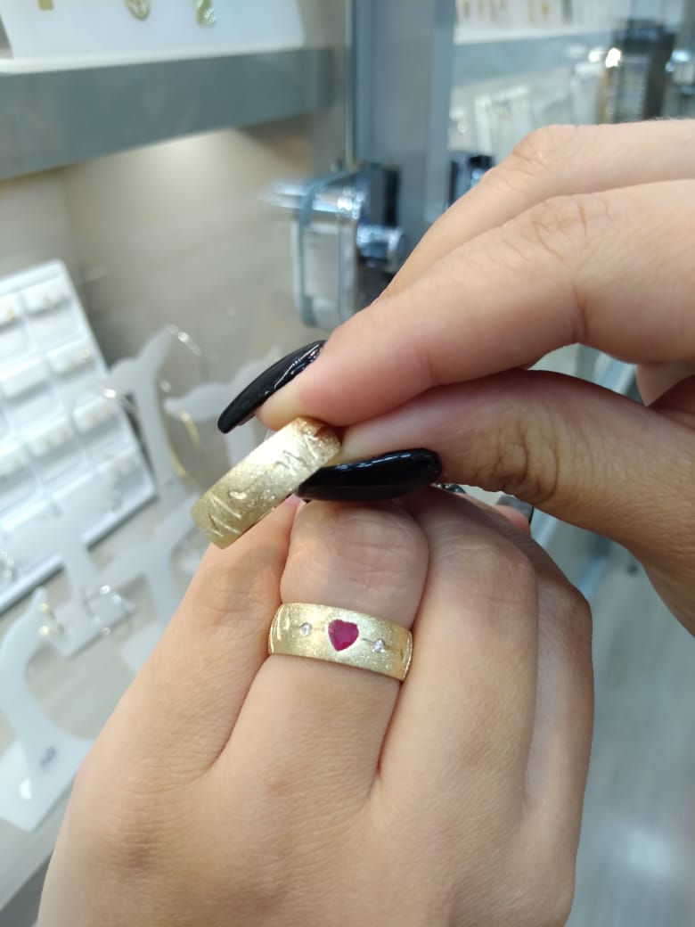 Miniatura: Alianças em ouro 18kls abauladas 6mm