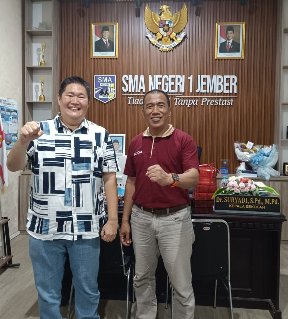 Tingkatkan Kesadaran Finansial Sejak Dini, SMAN 1 Jember Gelar Seminar Literasi Keuangan untuk Generasi Z