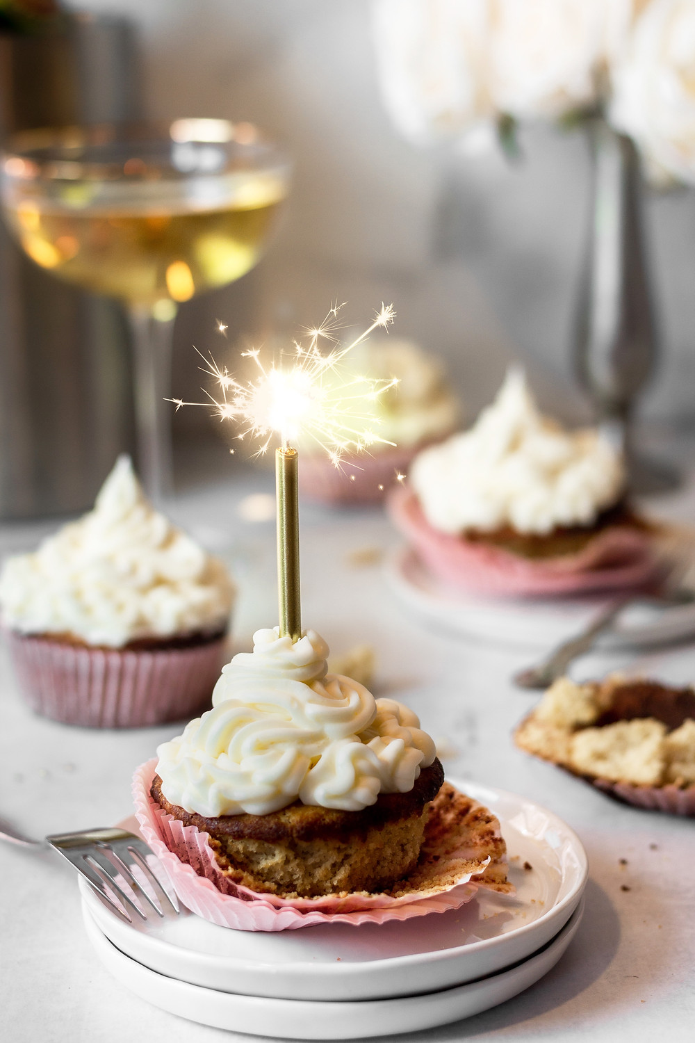 Paleo, Low Carb Champagne Cupcakes - A low FODMAP Dessert | Pretty Delicious Life - Are you as ready for a fresh start to a new year as I am?! What better way to ring in the new year than with these grain free champagne celebration cupcakes?! I sure can't think of one.