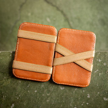 PORTA CARTÕES EM COURO