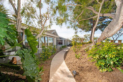 4_9731518_120310_BPO-120310-104