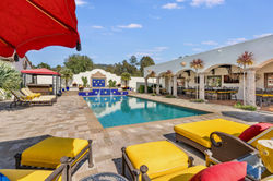 114_6900_via_del_charro_-_76_86