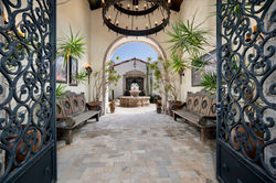 039_6900_via_del_charro_-_9_865