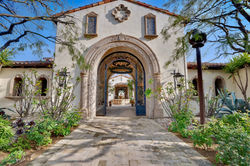 026_6900_via_del_charro_-_128_197