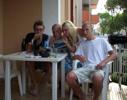 311825_270648226279539_15724_n