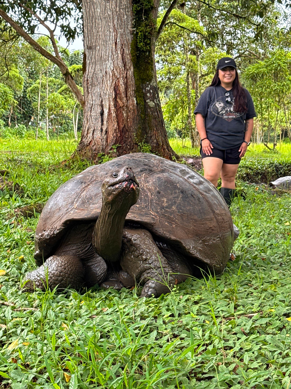 "To my Fellow Vet People" - By Galápagos Volunteer Diana Vera