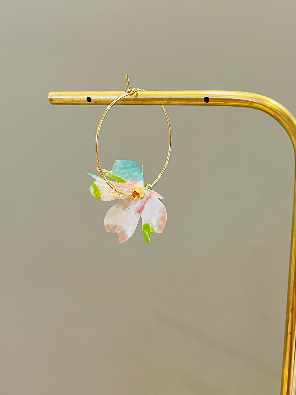 Miniature : Créoles fleurs de cerisier camélias vertes et roses