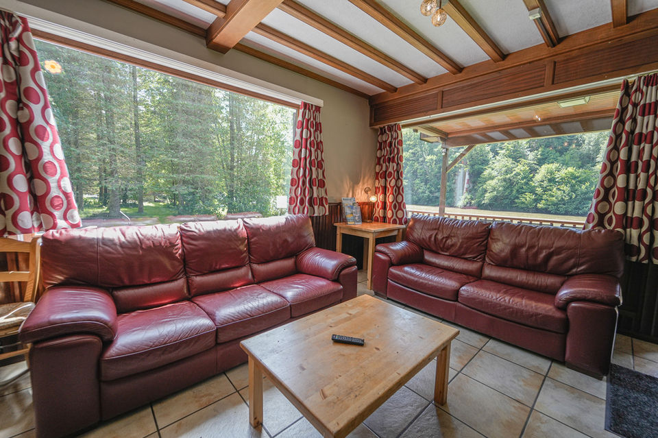 Salon Location de vacances près de Bouillon