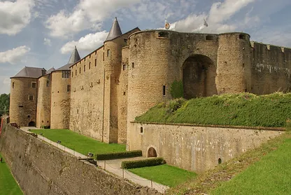 Château_fort_de_Sedan.webp