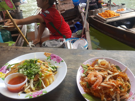 Thailand - Pad Thai & Papaya Salad, the perfect combination