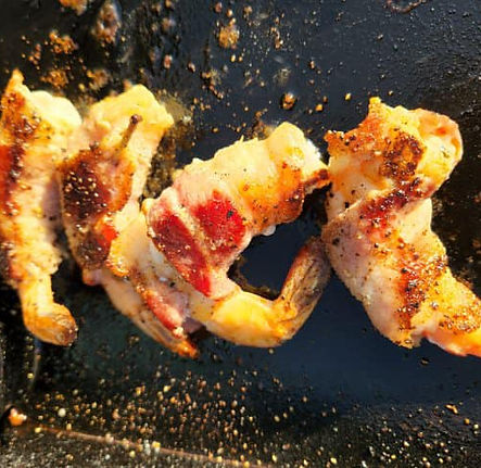 Bacon wrapped shrimp.jpg