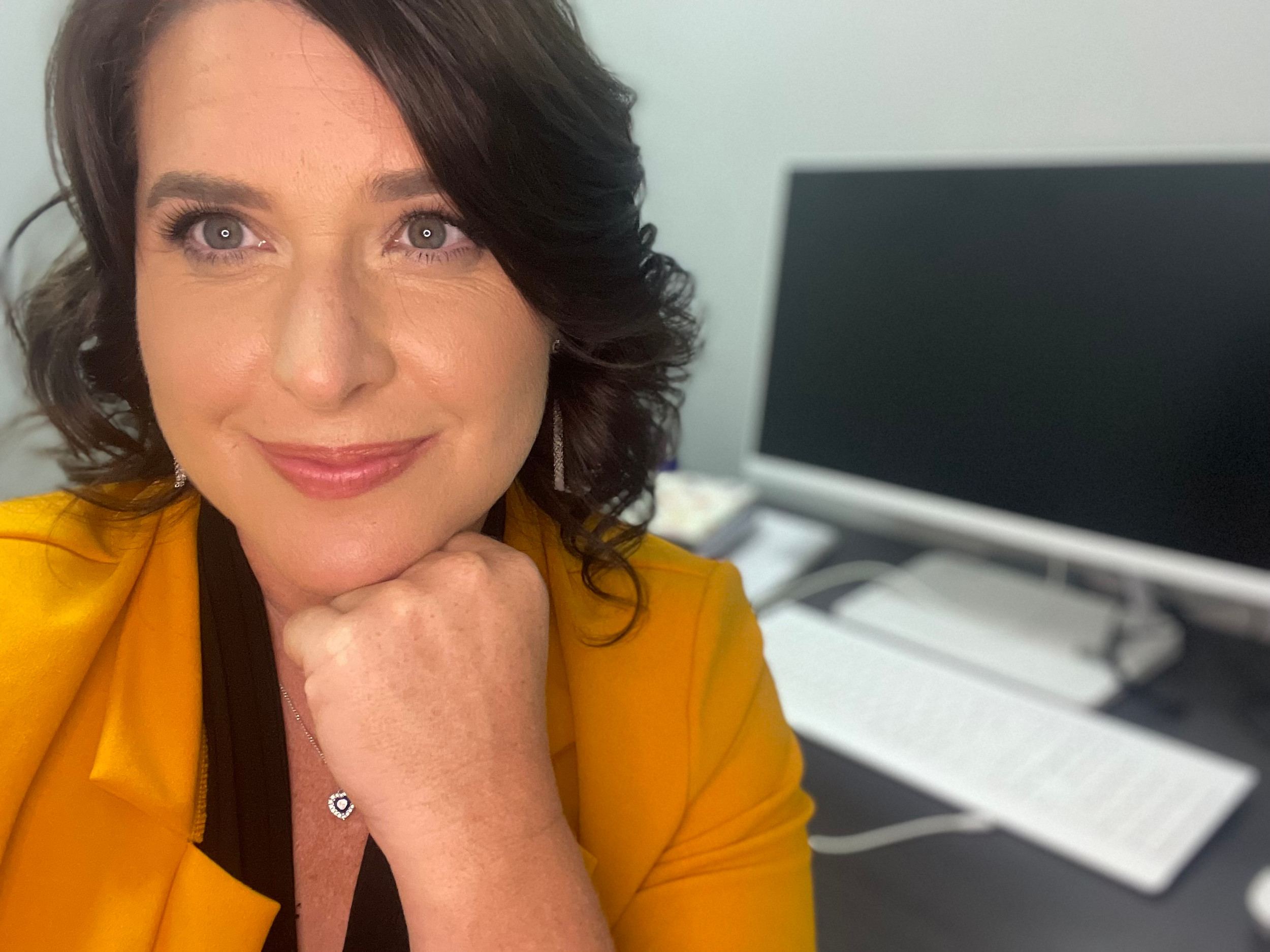 Gladstone Resume Service Nicole - 5d9fe9 1cc469720670410a8f0ed276f6e72754~mv2 