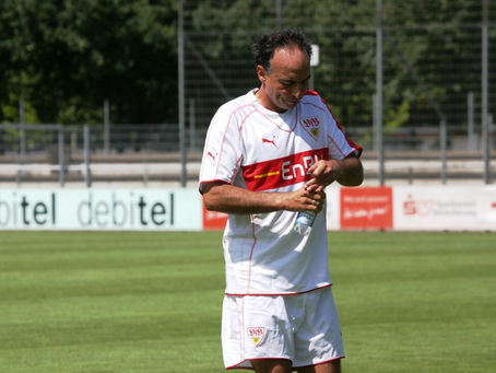 WEINELF gratuliert Hansi Müller zum 50. Geburtstag / VFB Stuttgart