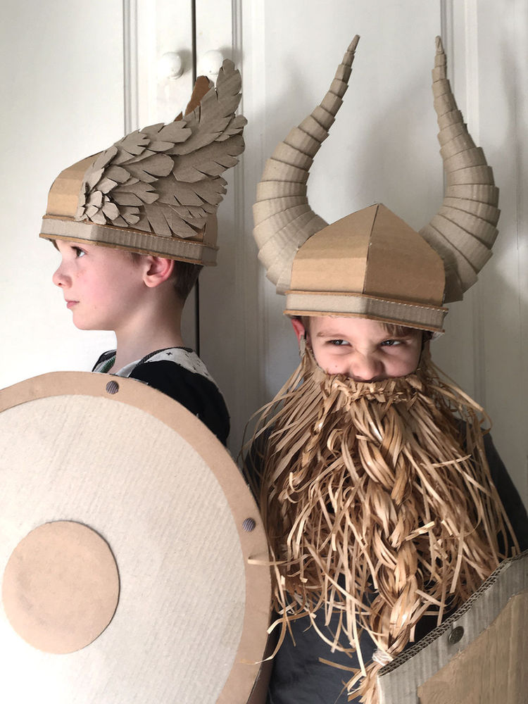 CARDBOARD VIKING HELMET WITH WINGS COSTUME