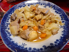 VOJNIČKA GOVEĐA ČORBA